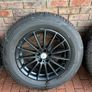 18" Landrover Alloys with Excellent Michelin Tires Image 6