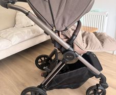 Silver Cross Reef 2 stroller with foot muff, rain cover and sun canopy