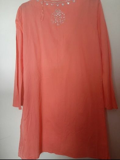 New 100% cotton top with beads