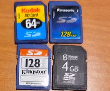 4 SD Cards Vintage Retro SD Memory Cards Kodak, Panasonic & Kingston