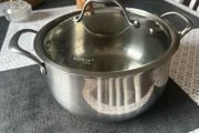Bodeux 4 ltr stainless steel pot with a glass lid