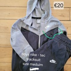 Nike tech tracksuit boys