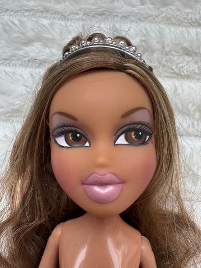 Bratz Yasmin Sweet 16 Birthday 3rd Edition Doll Used Please see photos