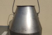 Stainless steel milk bucket  Nice round hander   Milk bucket, milk churn Cow Milk plant