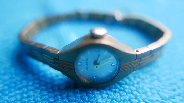 Vintage Atlanta Ladies Watch Tested And Works (good condition)