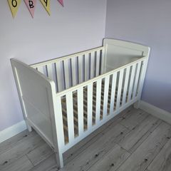 Cotbed