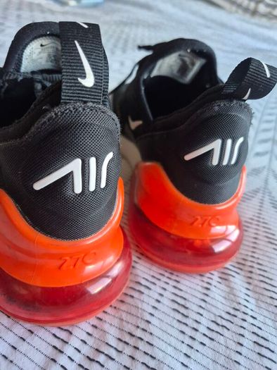 Nike  270s