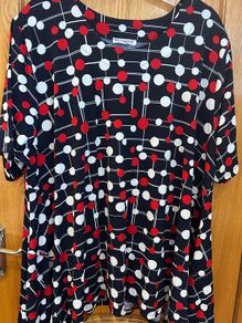 Magna 2 pocket tunic size 28/30