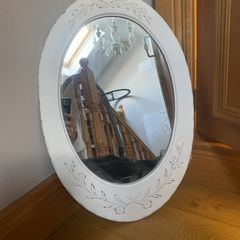 Cream mirror