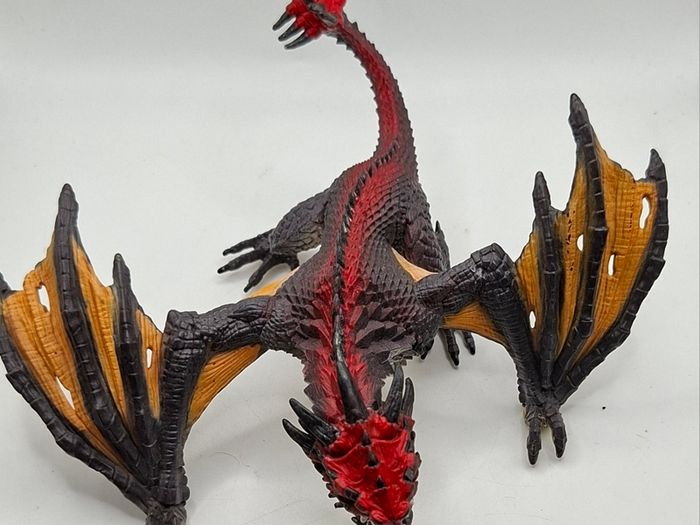 Schleich Eldrador Dragon Fighter Mythical Creature Figure