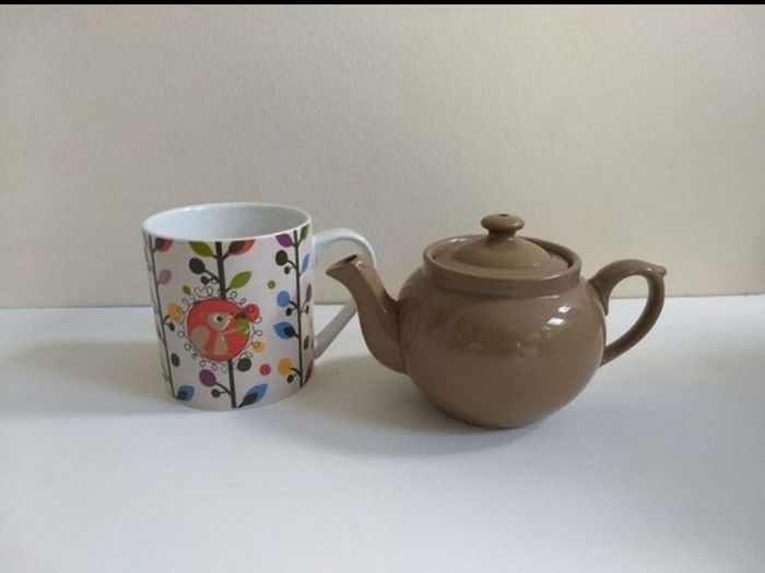 Stylish Small Teapot by Dudson Vitrified Stoneware, Hanley, England, Holds 300 ml, Half a Pint, A Lovely Utility Ware Piece