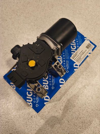 Brand New Renault Clio Wiper Motor