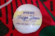 white musk bath bomb