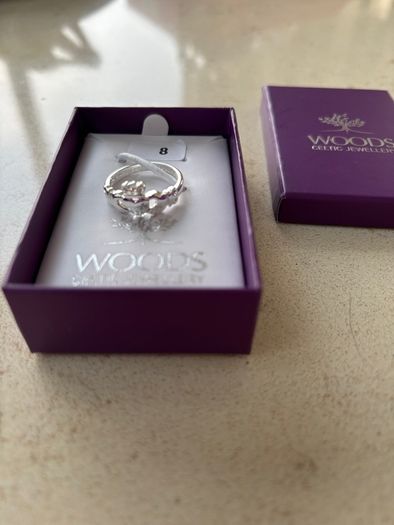 Celtic jewellery cladding ring Bnib