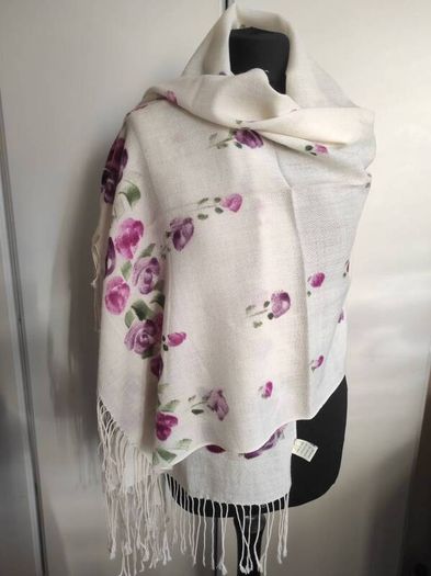 Morgan and Oates scarf