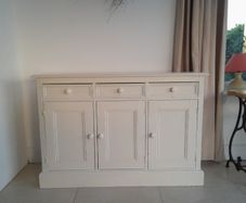 sideboard
