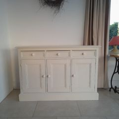 sideboard