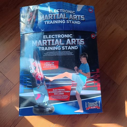 Electronic Martial Arts Punching Bag