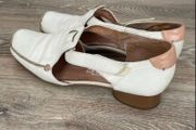 Tamaris Clarks shoes flats sandals size UK7 size 40 white leather shoes