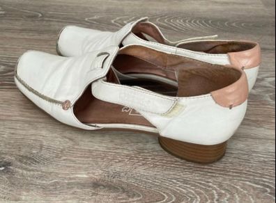Tamaris Clarks shoes flats sandals size UK7 size 40 white leather shoes