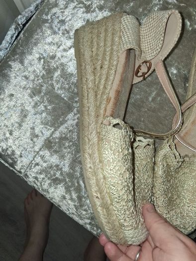 Wedge shoes