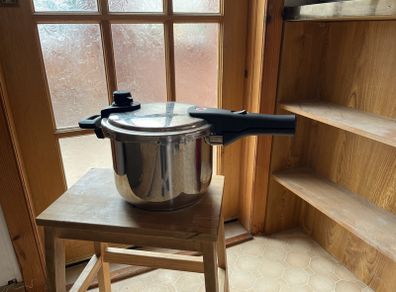 IKEA pressure cooker