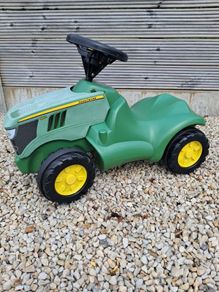 John Deere Kids Ride On