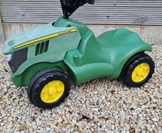 John Deere Kids Ride On