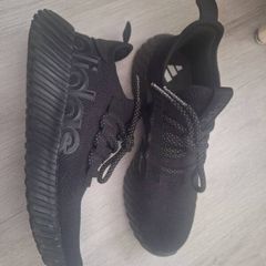Black Adidas runners 7 and 1/2