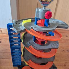 hotwheels mega garage