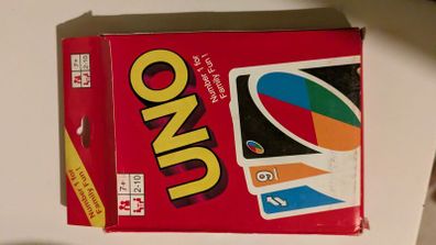 UNO cards