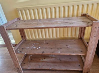 shelving unit