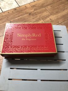 perfume Simply red