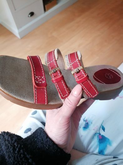 beautiful  ladies DR Martin sandals