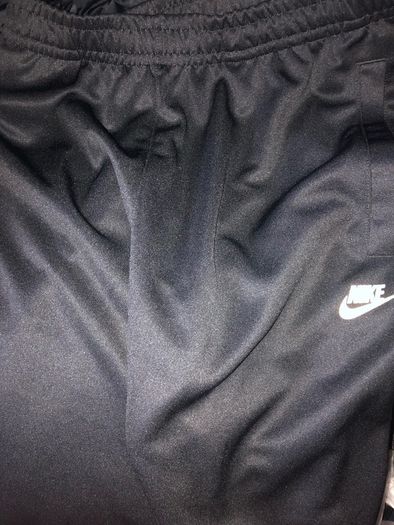 Mens Nike Bottoms SIZE L brand new with tag