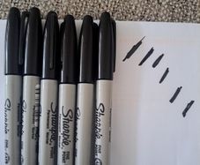 6 Sharpies Markers Black