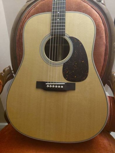 Martin HD-28 (2015)
