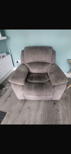 3 & 1 seater reclining sofa