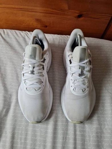 2020 nike downshifter 10 Size 6.5 eu 40 white In excellent condition