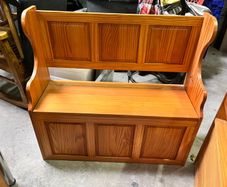Kids Storage bench / seat