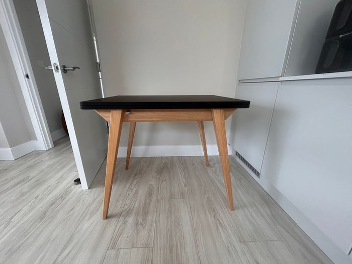 Extendable Dining Table