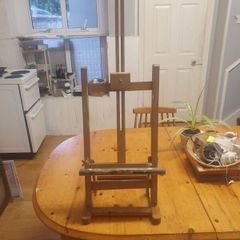 easel wooden table