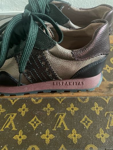 Hispanics trainers