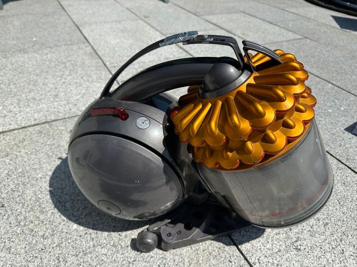 Dyson Hover