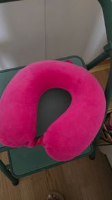 Travel neck pillow