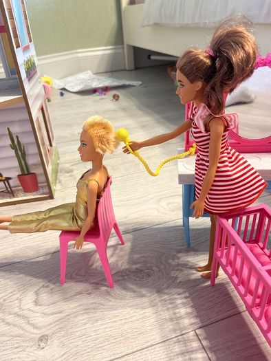 barbie doll house