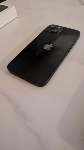 Apple iPhone 13 - 128gb (Unlocked)