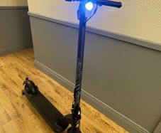 Electric scooter Carrera impel is-1