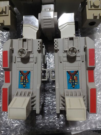 Transformer G1  Metroplex