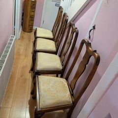 4 Queen Anne style mahogany dining chairs